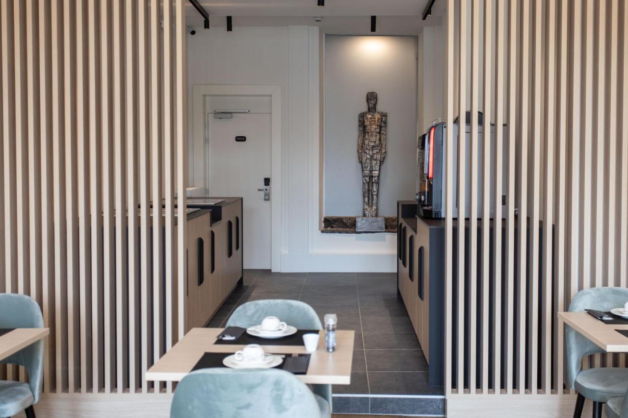 Petit-Roannay Hotel Ставело Екстериор снимка