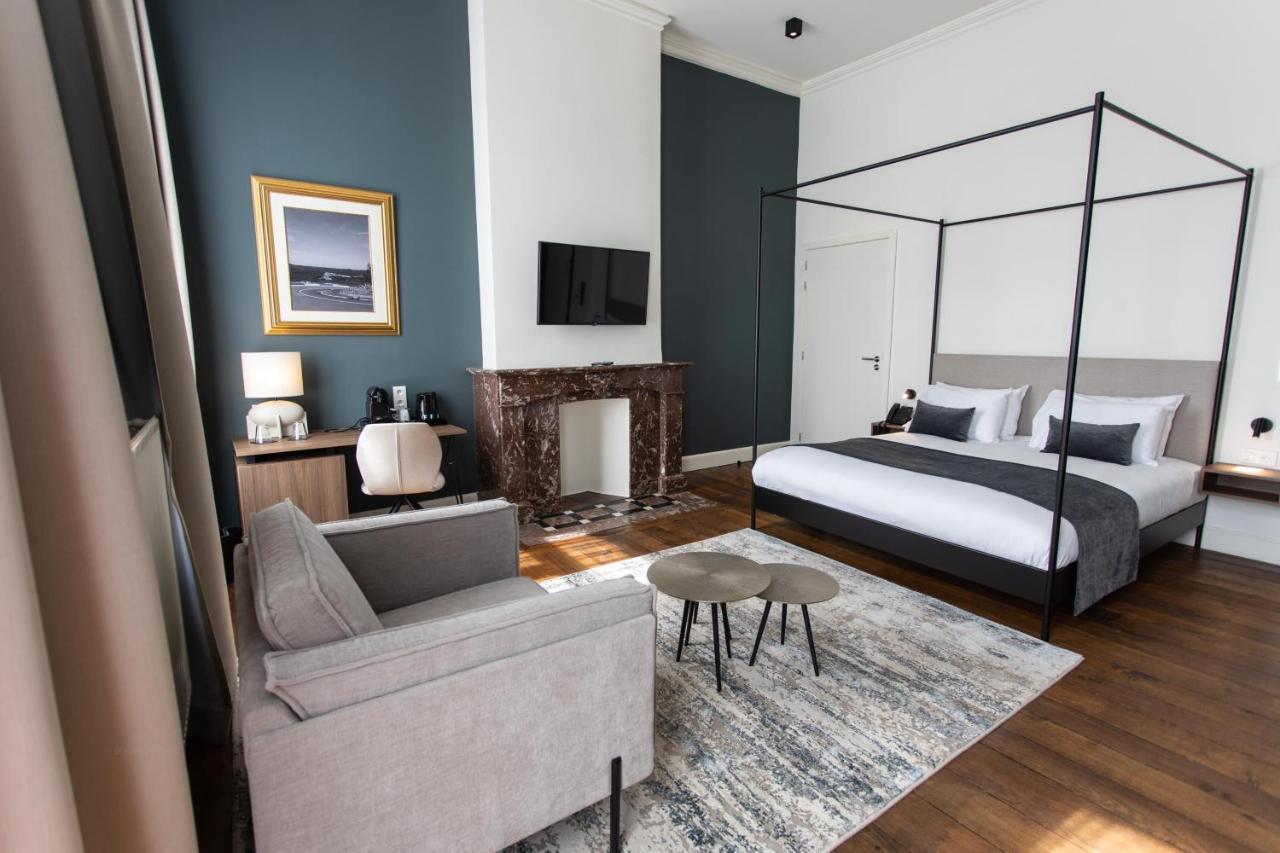 Petit-Roannay Hotel Ставело Екстериор снимка