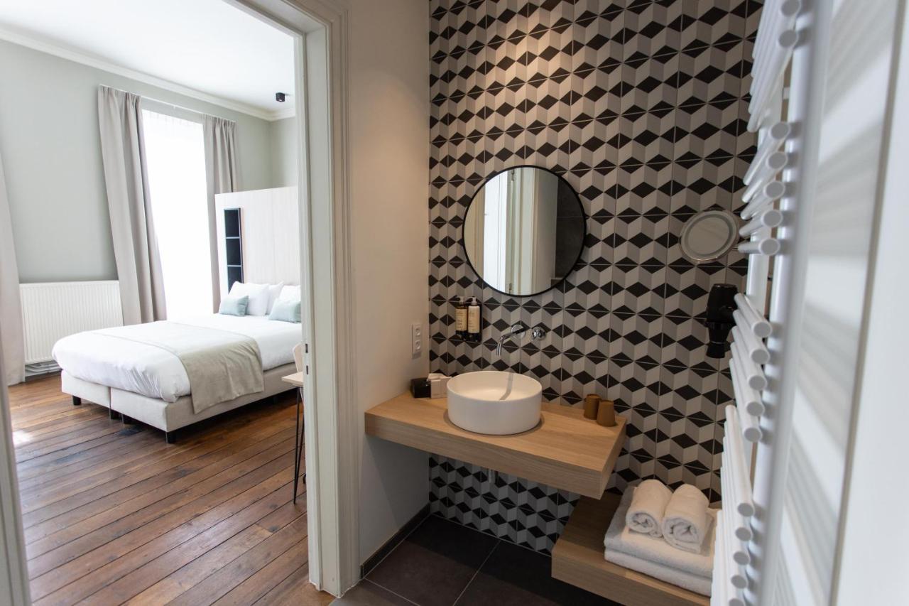 Petit-Roannay Hotel Ставело Екстериор снимка