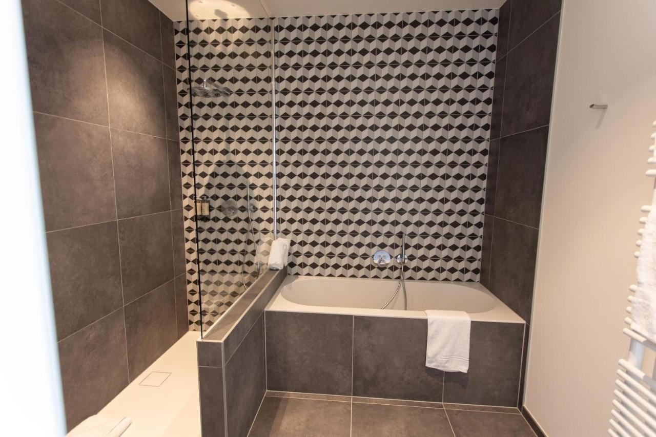 Petit-Roannay Hotel Ставело Екстериор снимка